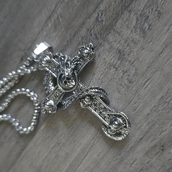 Vintage Dragon Skull Cross Mystical Punk Style Stainless Steel Pendant Necklace - Picture 4 of 13